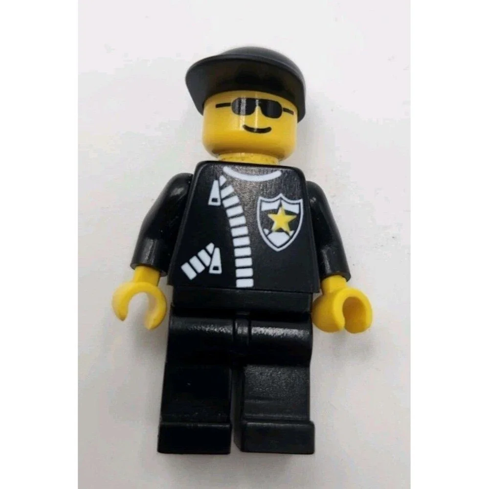 Lot 10 RANDOM Lego City Minifigures People Men Town Police Women Minifigs